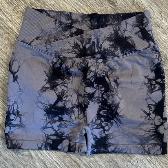 Amazon Pants - Amazon Women's Athletic Shorts - Black Tie-Dye
